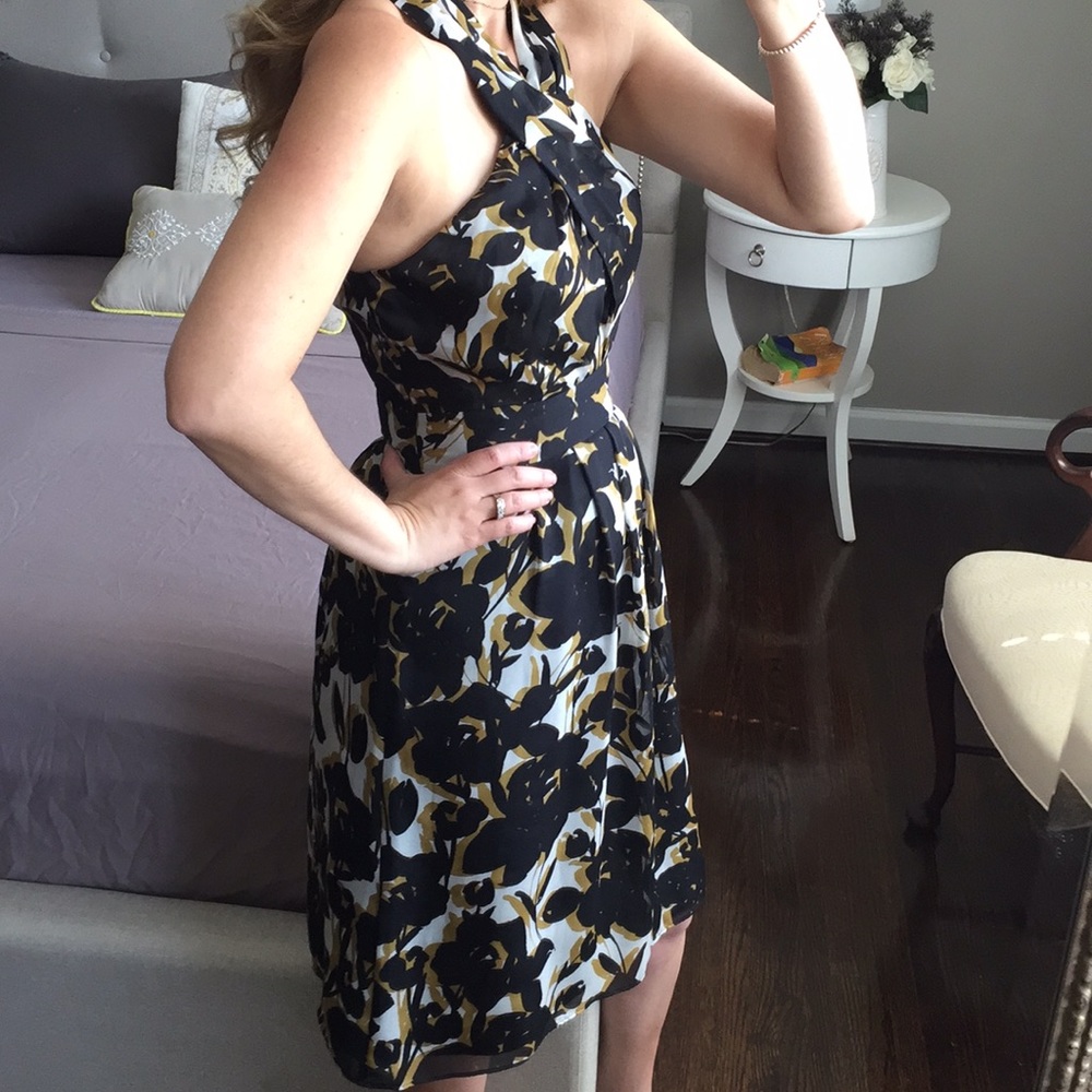 Outback Red Dress - Picture 5 of 7